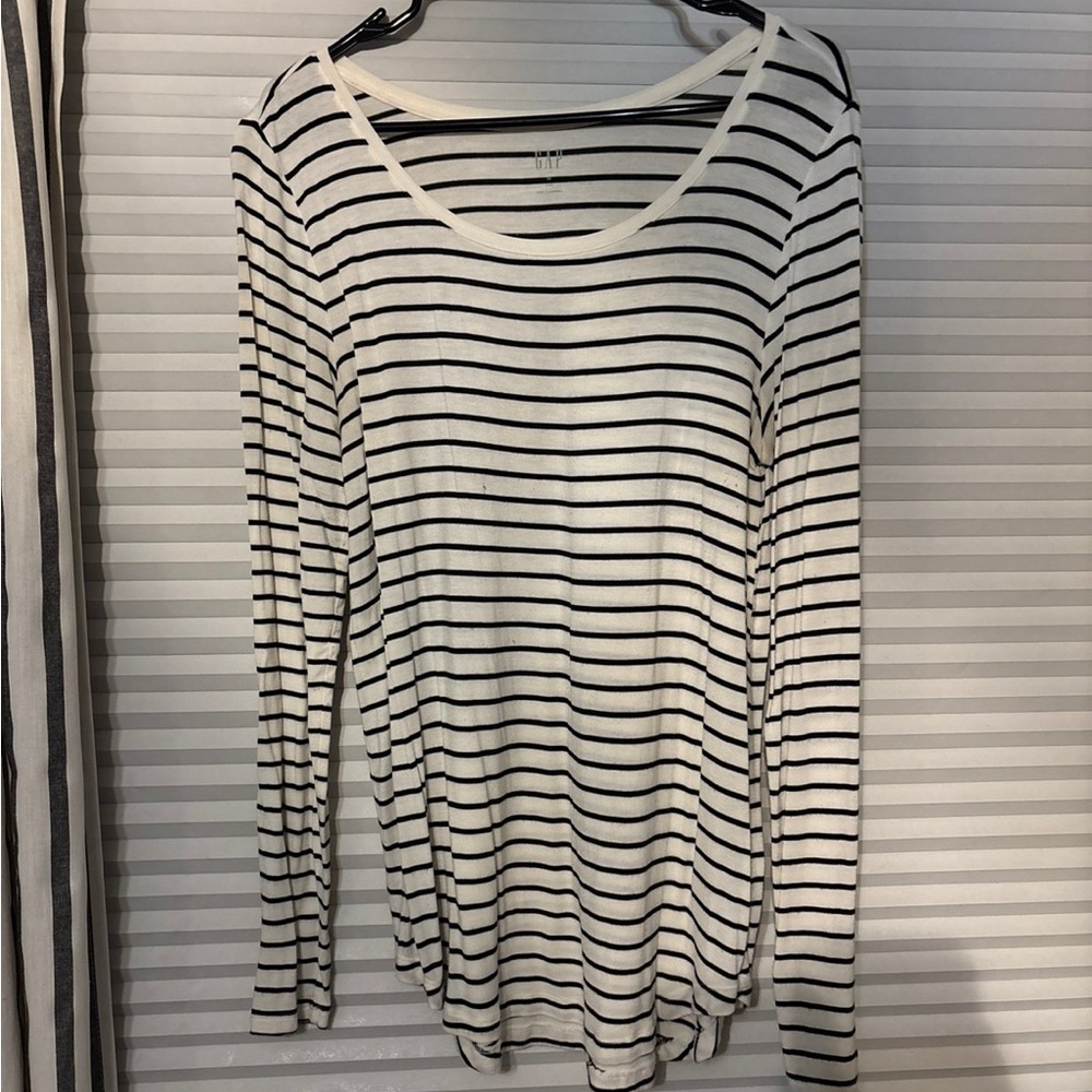 GAP Black and White Striped Long Sleeve Tee